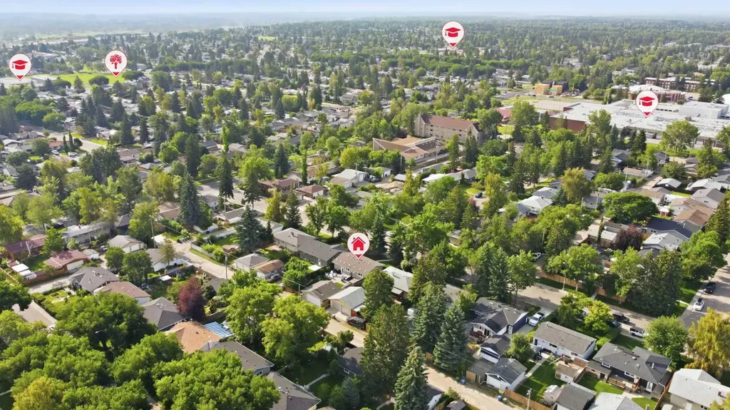 352 86 Avenue SE Calgary AB T2H 1N7