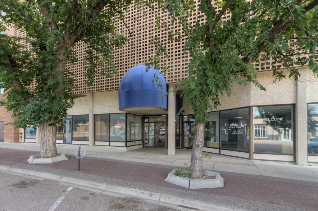 515 6 Street S Lethbridge AB T1J 4J1