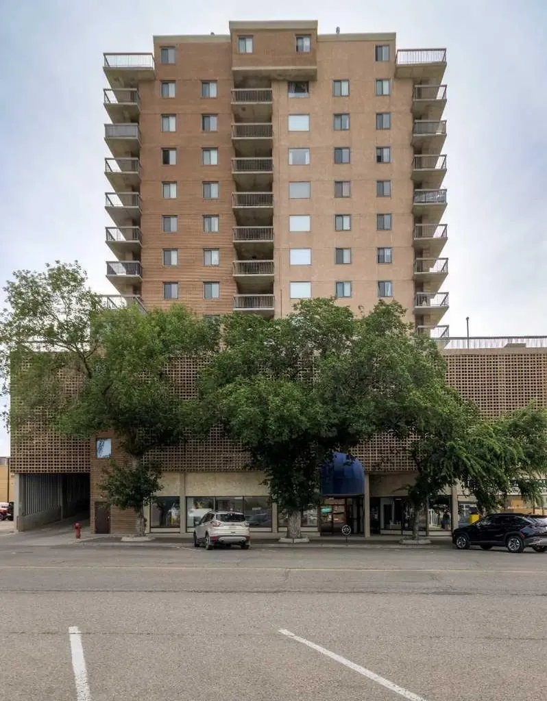 515 6 Street S Lethbridge AB T1J 4J1