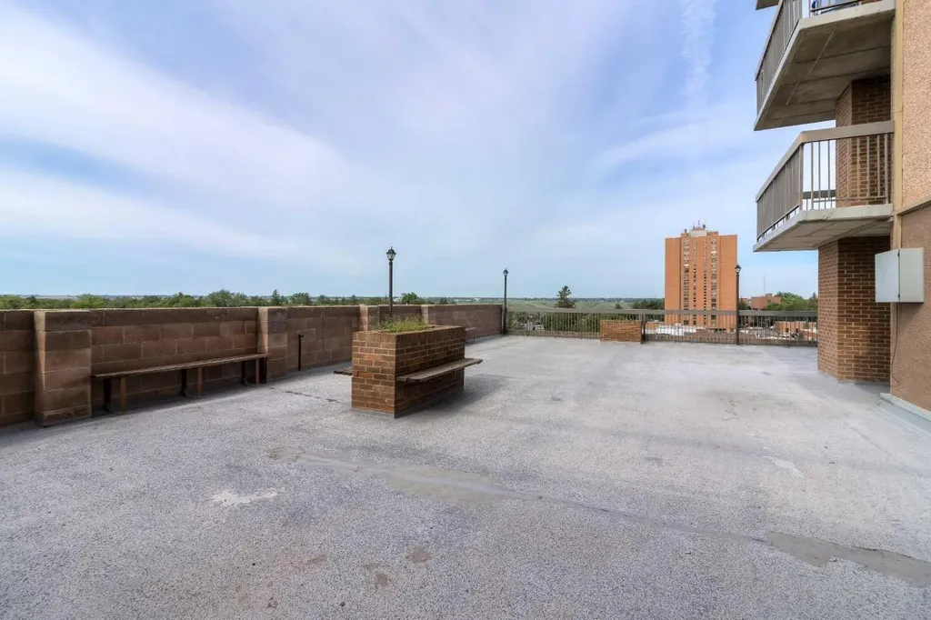 515 6 Street S Lethbridge AB T1J 4J1