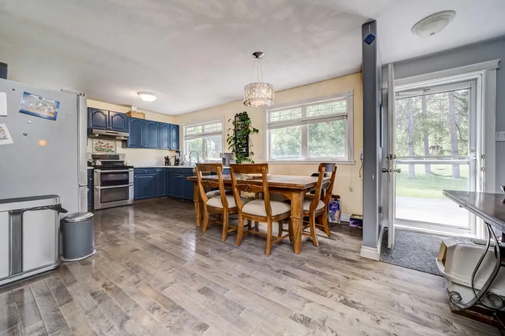 13518 15 Avenue Blairmore AB T0K 0E0