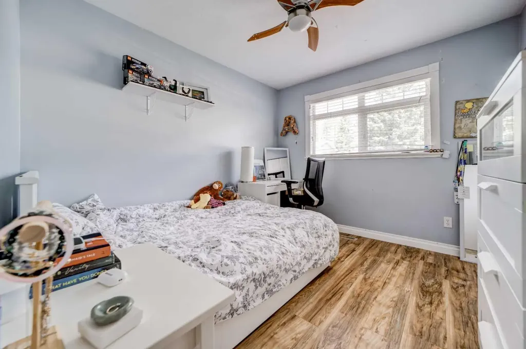 13518 15 Avenue Blairmore AB T0K 0E0