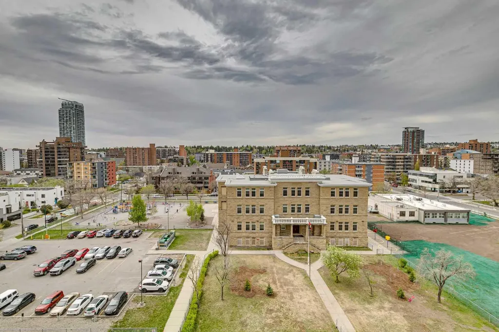 1118 12 Avenue SW Calgary AB T2R 0P4
