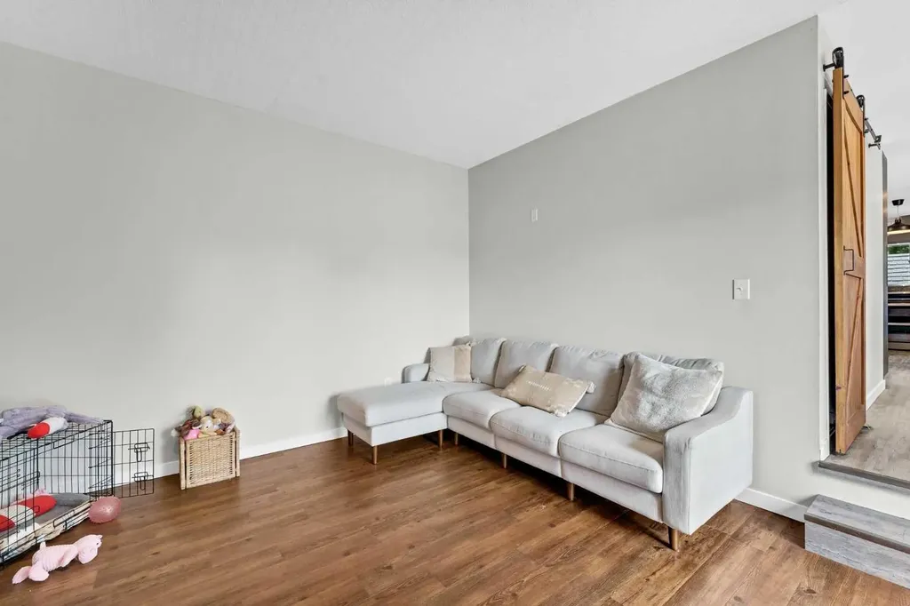45 Cooper Road SE Medicine Hat AB T1B 1K3