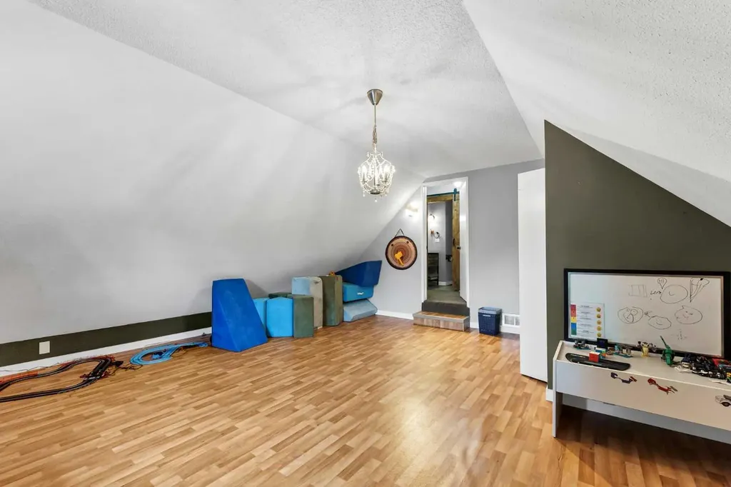 45 Cooper Road SE Medicine Hat AB T1B 1K3