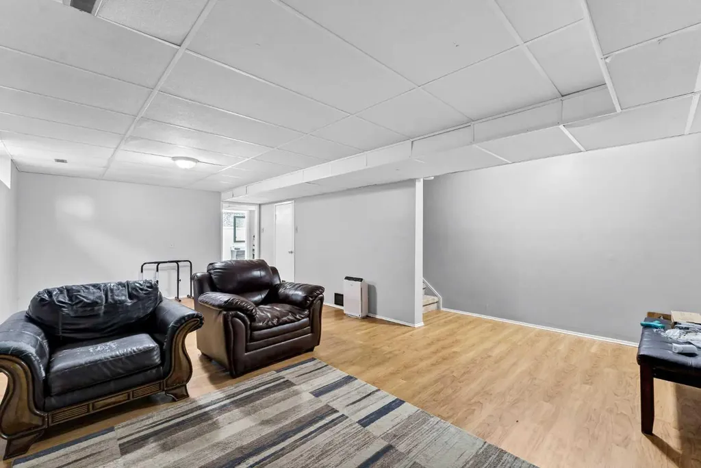 45 Cooper Road SE Medicine Hat AB T1B 1K3