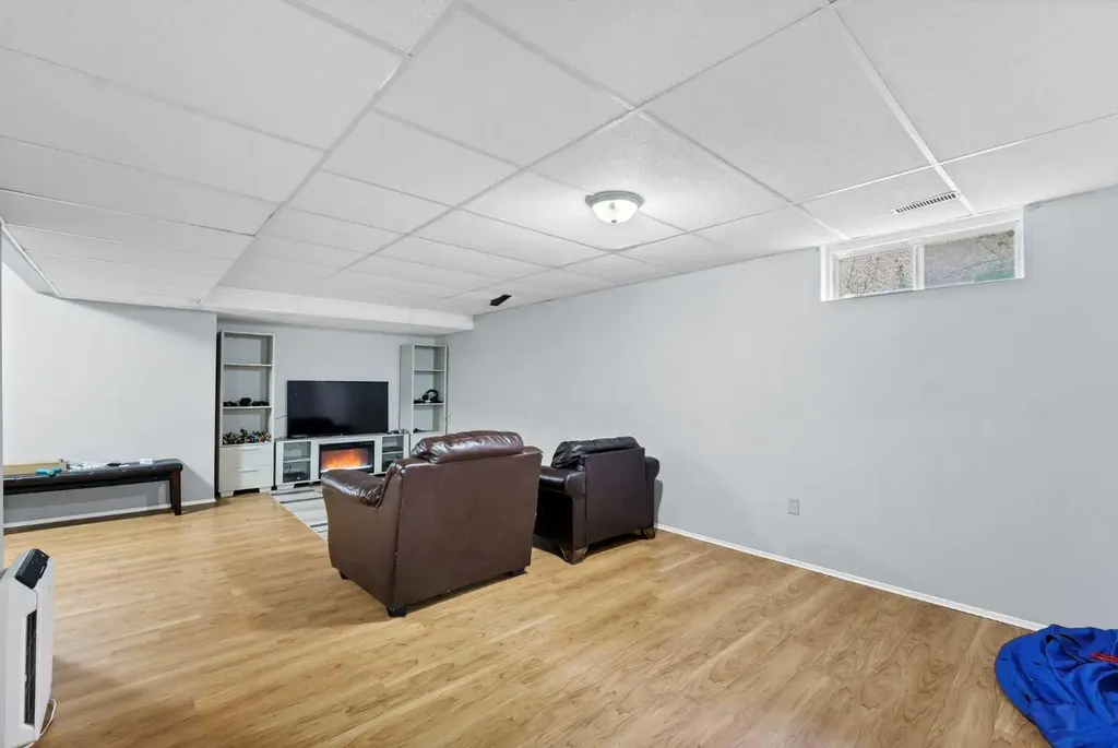 45 Cooper Road SE Medicine Hat AB T1B 1K3