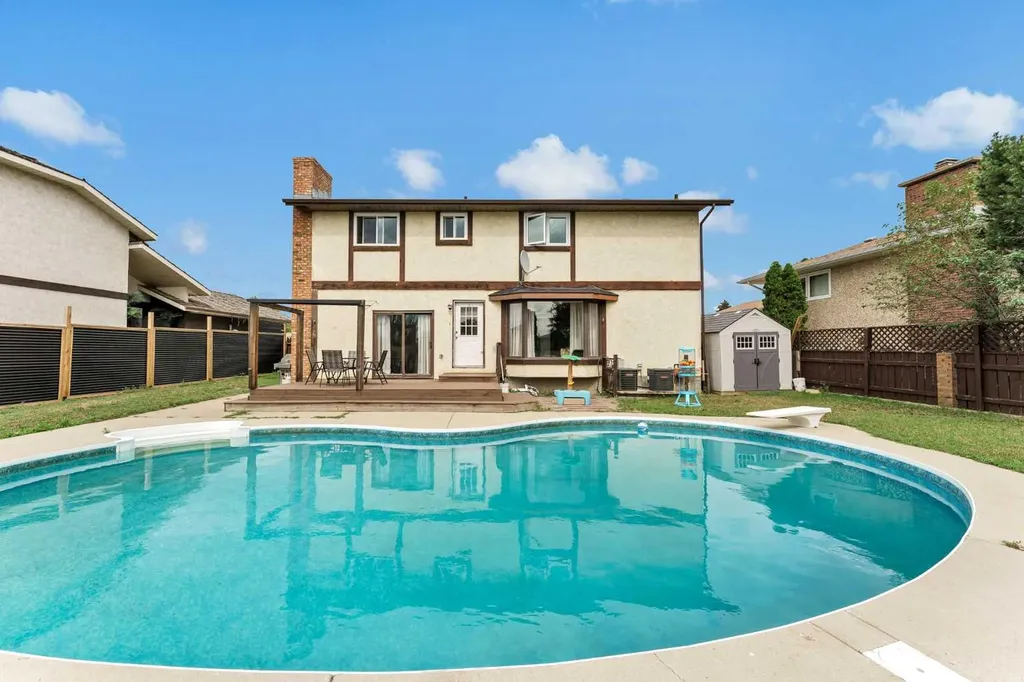 45 Cooper Road SE Medicine Hat AB T1B 1K3
