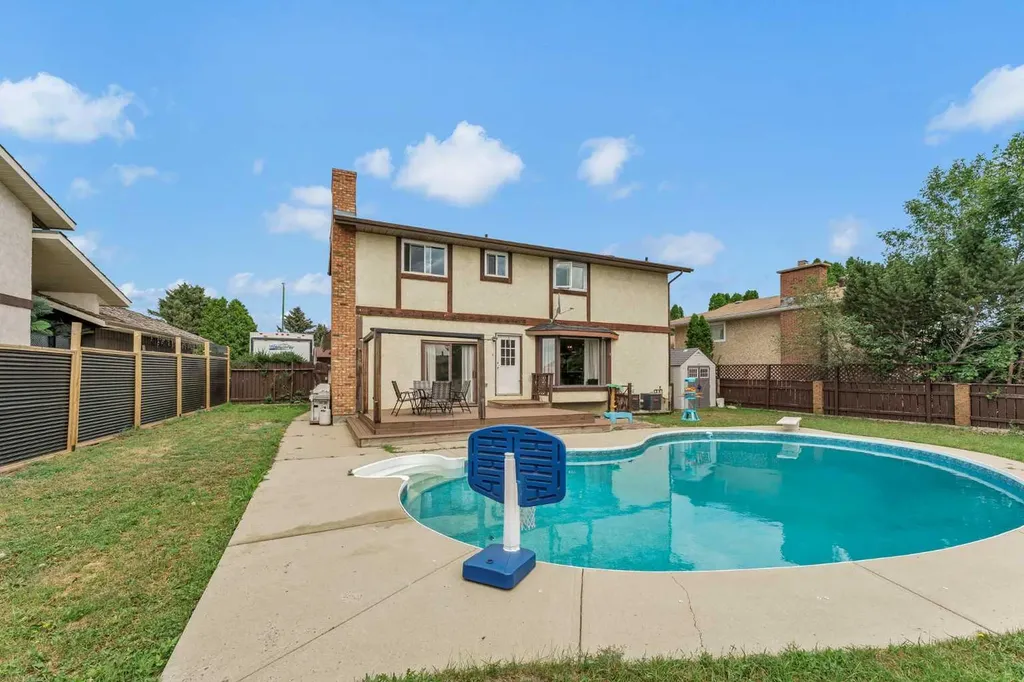 45 Cooper Road SE Medicine Hat AB T1B 1K3