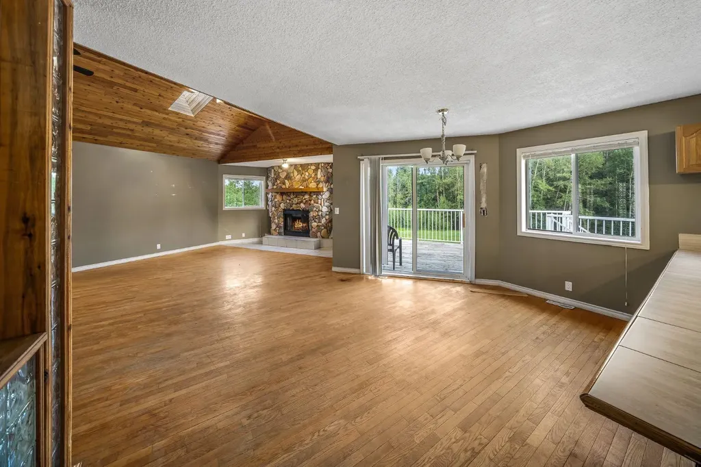 298042 218 Street W Rural Foothills County AB T1S 2Y6