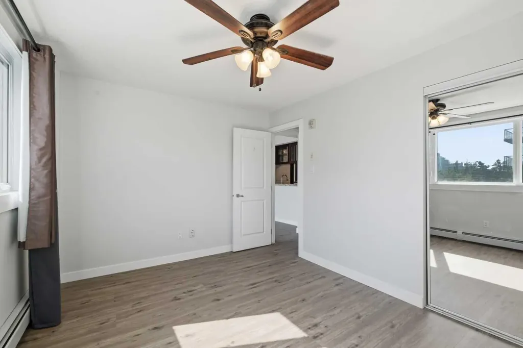429 14 Street NW Calgary AB T2N 2A3
