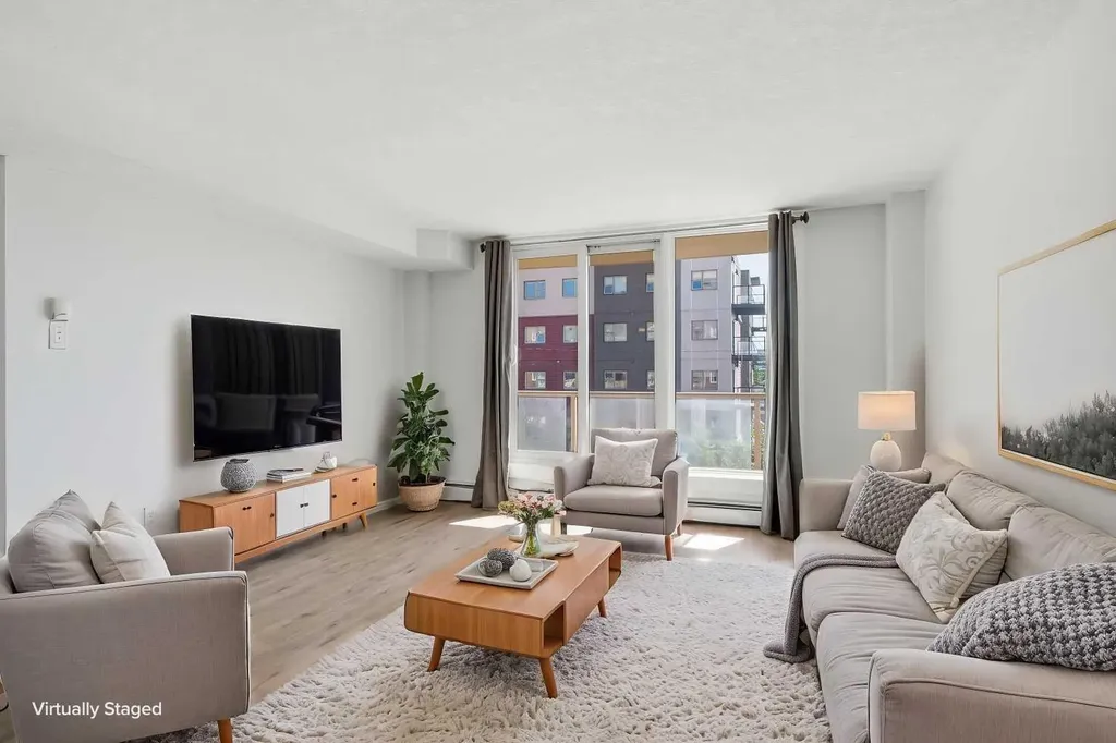 429 14 Street NW Calgary AB T2N 2A3