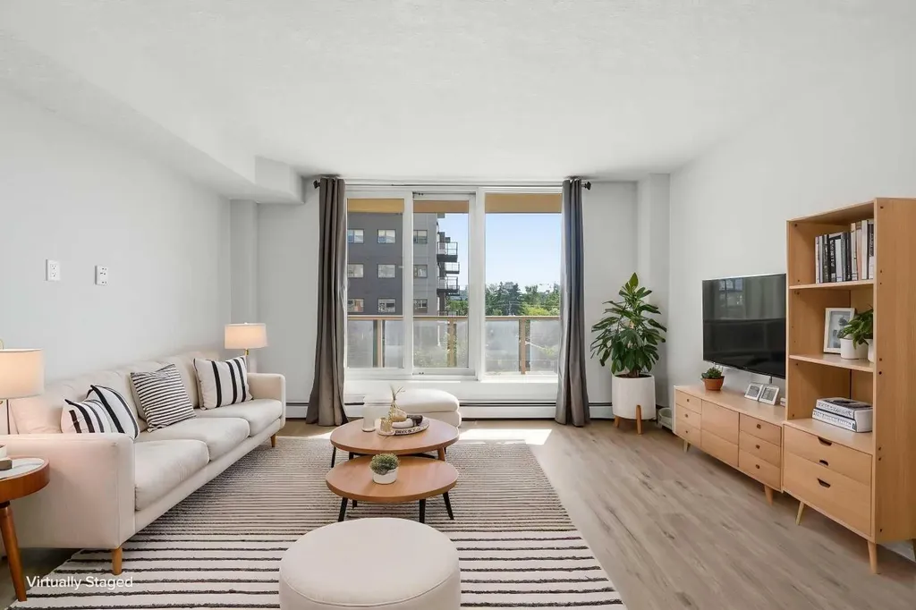 429 14 Street NW Calgary AB T2N 2A3