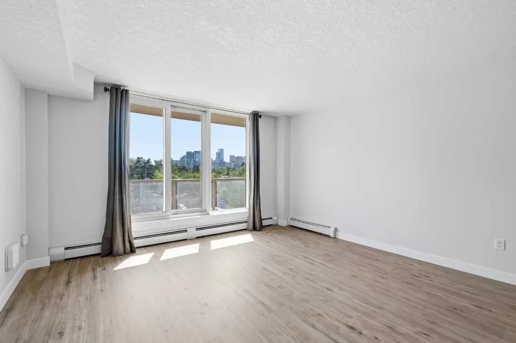 429 14 Street NW Calgary AB T2N 2A3