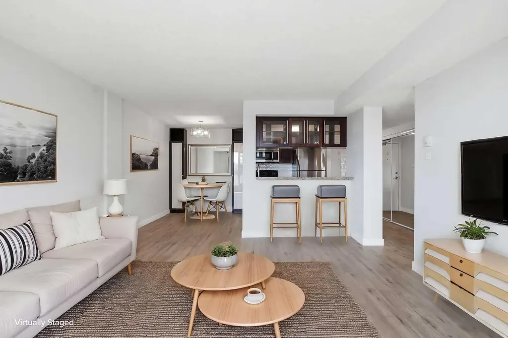 429 14 Street NW Calgary AB T2N 2A3