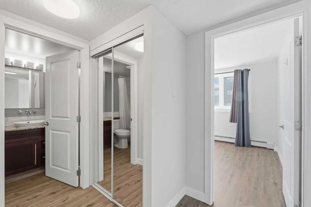 429 14 Street NW Calgary AB T2N 2A3