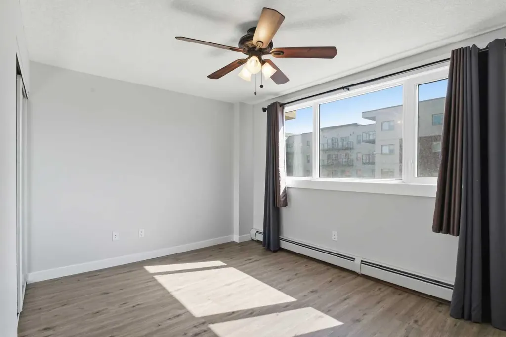 429 14 Street NW Calgary AB T2N 2A3