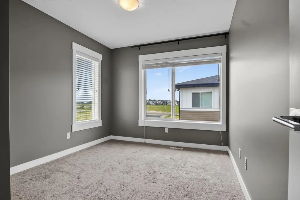 111 Rainbow Falls Gate Chestermere AB T1X0Z5