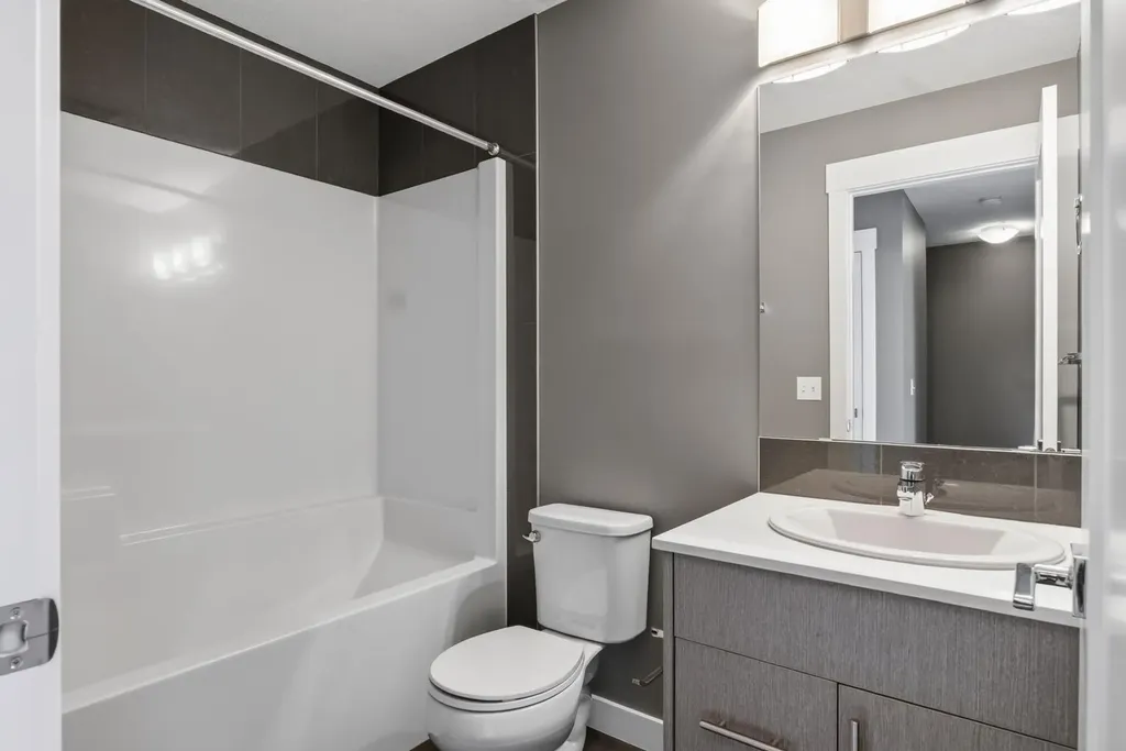111 Rainbow Falls Gate Chestermere AB T1X0Z5