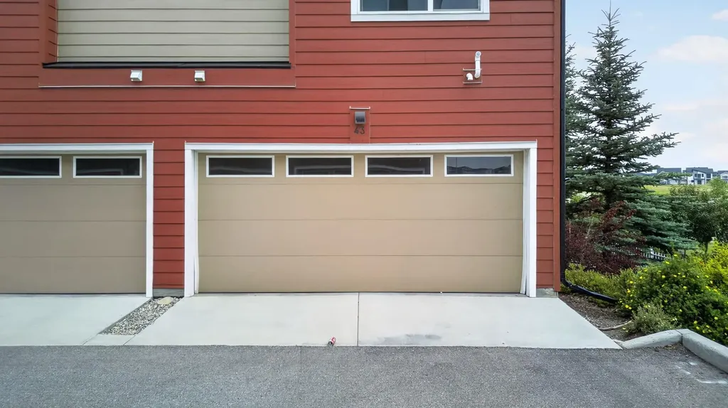 111 Rainbow Falls Gate Chestermere AB T1X0Z5