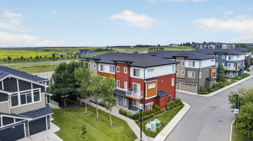 111 Rainbow Falls Gate Chestermere AB T1X0Z5