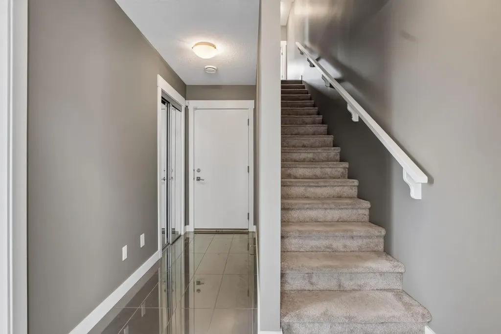 111 Rainbow Falls Gate Chestermere AB T1X0Z5