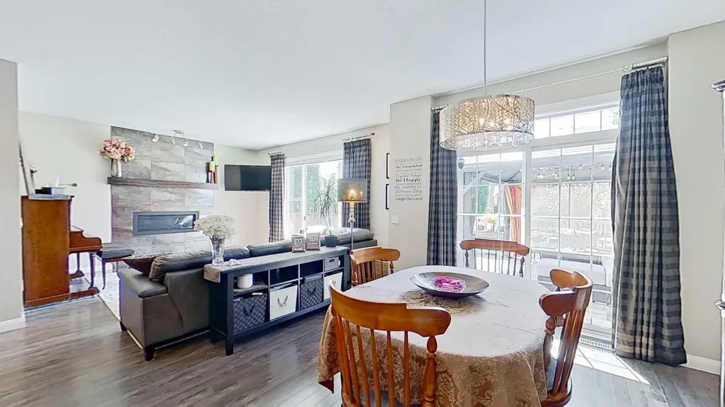 31 Ravenslea Crescent SE Airdrie AB T4A 0H3