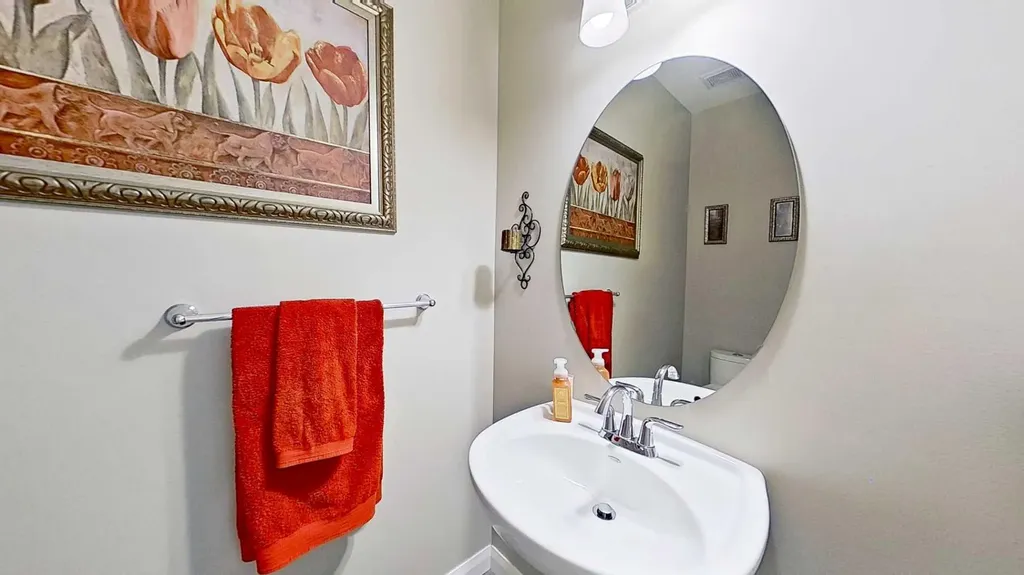 31 Ravenslea Crescent SE Airdrie AB T4A 0H3