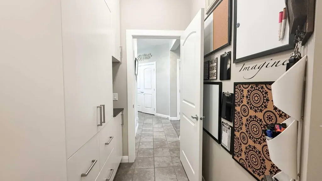 31 Ravenslea Crescent SE Airdrie AB T4A 0H3