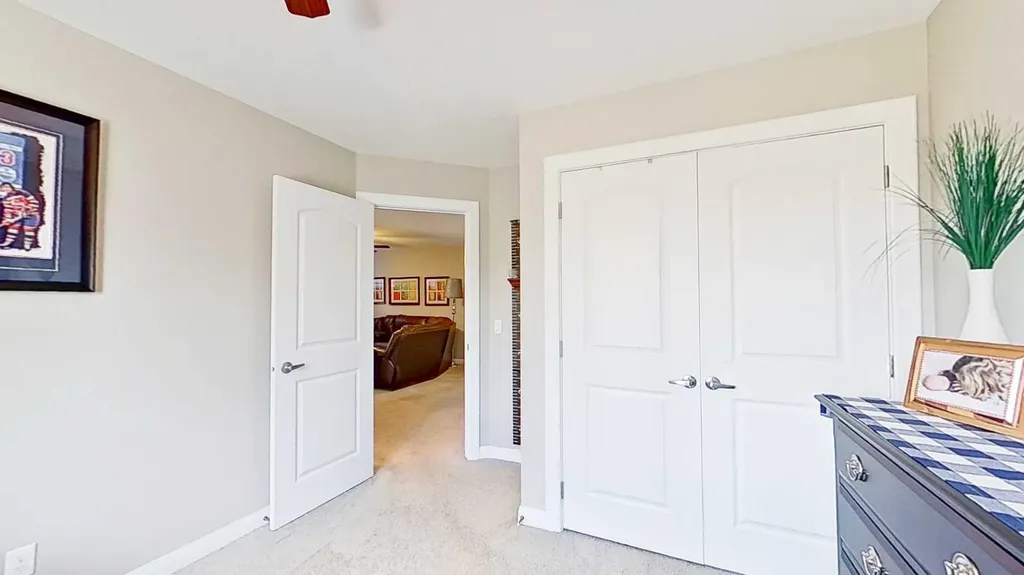 31 Ravenslea Crescent SE Airdrie AB T4A 0H3