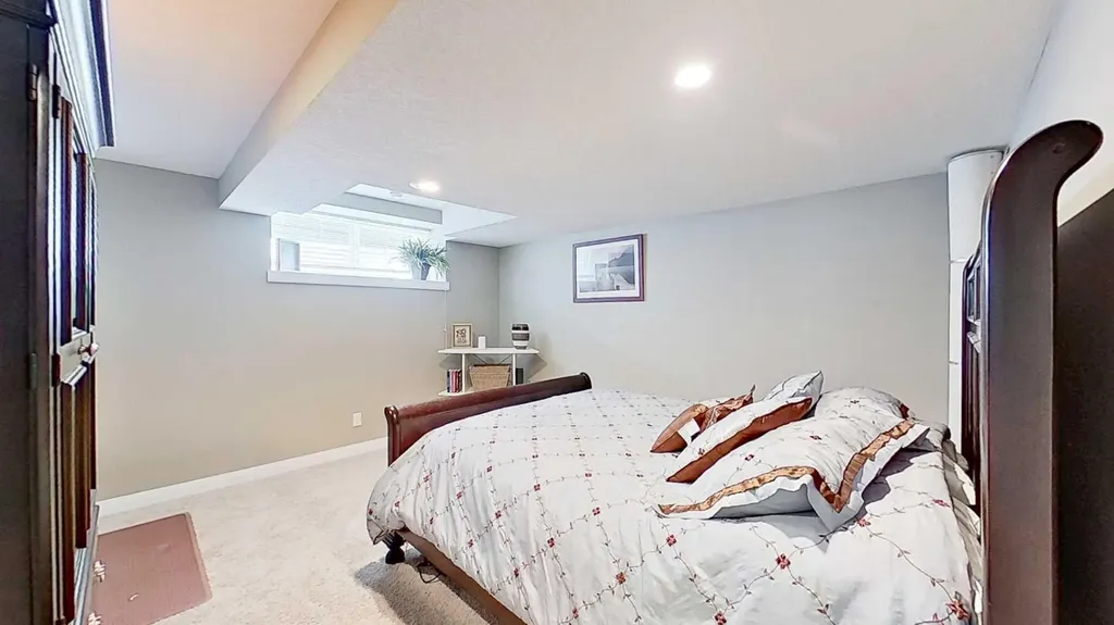 31 Ravenslea Crescent SE Airdrie AB T4A 0H3