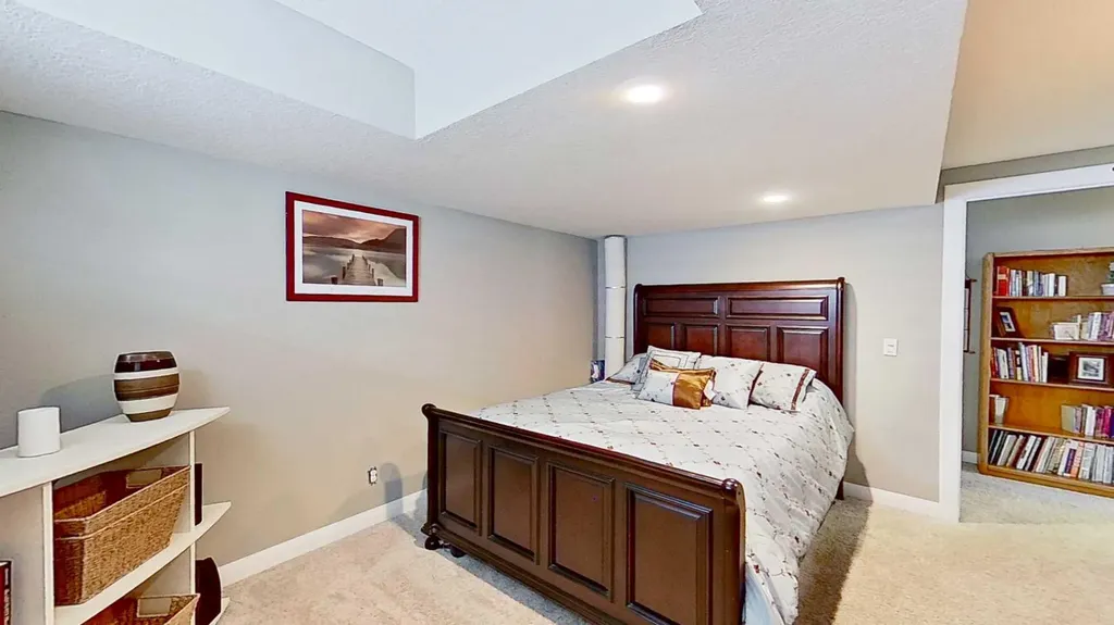 31 Ravenslea Crescent SE Airdrie AB T4A 0H3