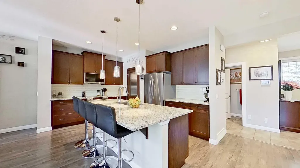31 Ravenslea Crescent SE Airdrie AB T4A 0H3