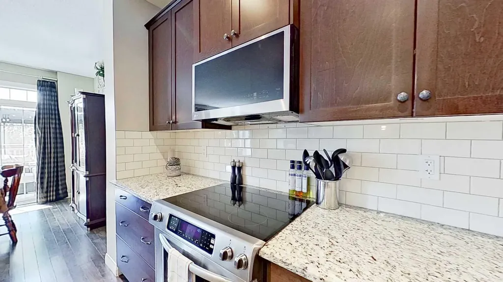31 Ravenslea Crescent SE Airdrie AB T4A 0H3