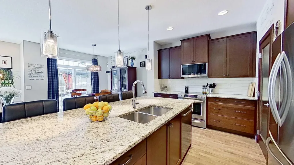 31 Ravenslea Crescent SE Airdrie AB T4A 0H3