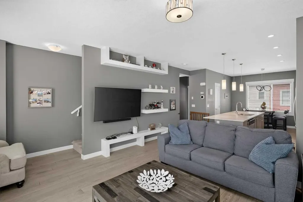 111 Rainbow Falls Gate Chestermere AB T1X 0Z4