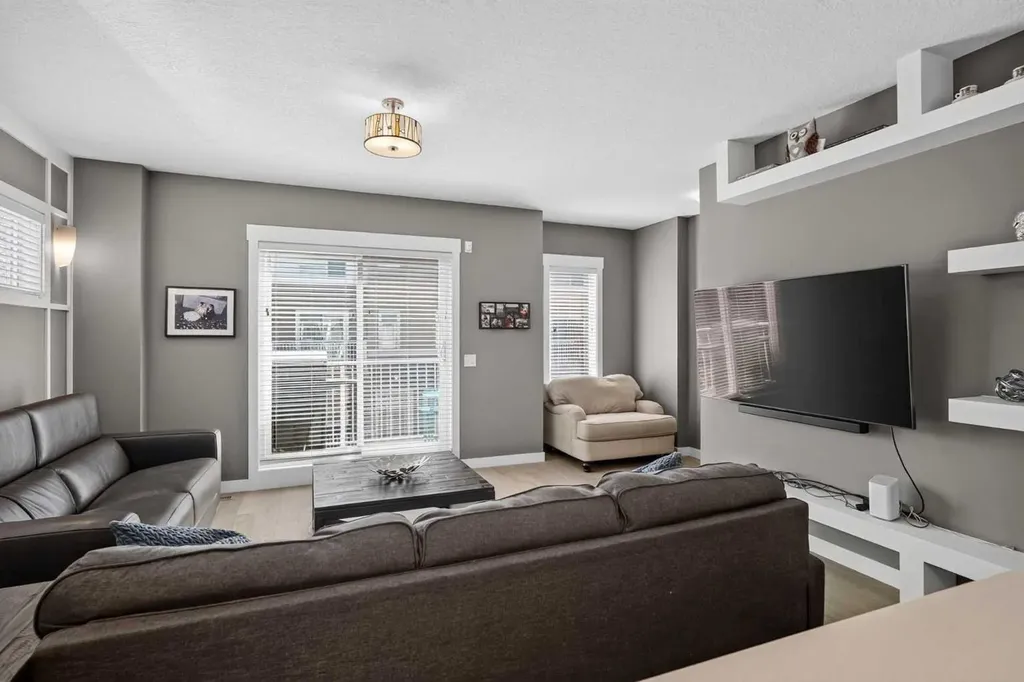111 Rainbow Falls Gate Chestermere AB T1X 0Z4