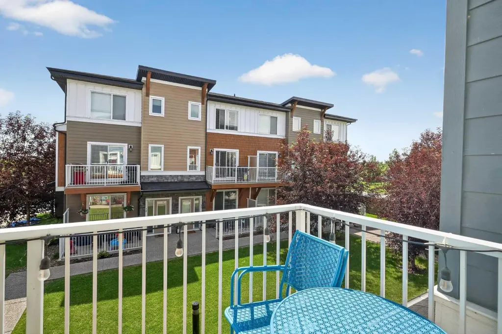 111 Rainbow Falls Gate Chestermere AB T1X 0Z4