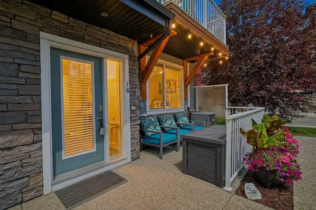 111 Rainbow Falls Gate Chestermere AB T1X 0Z4