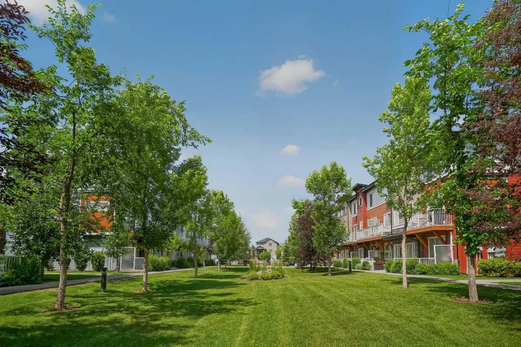 111 Rainbow Falls Gate Chestermere AB T1X 0Z4