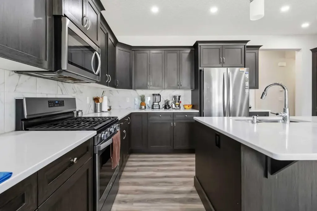 62 Wolf Hollow Way SE Calgary AB T2X 1T8