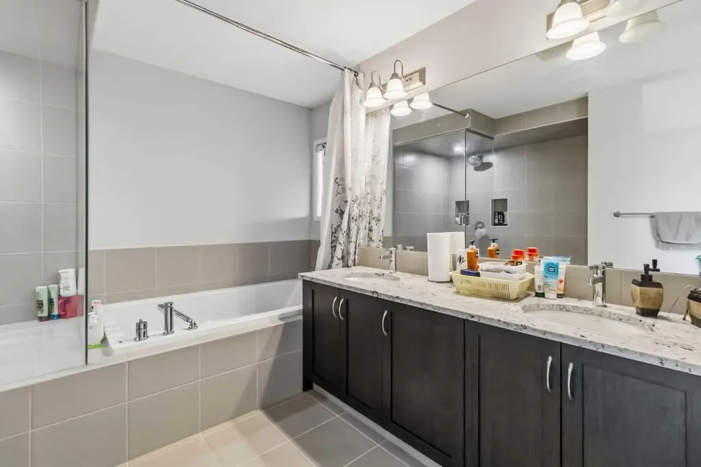 62 Wolf Hollow Way SE Calgary AB T2X 1T8