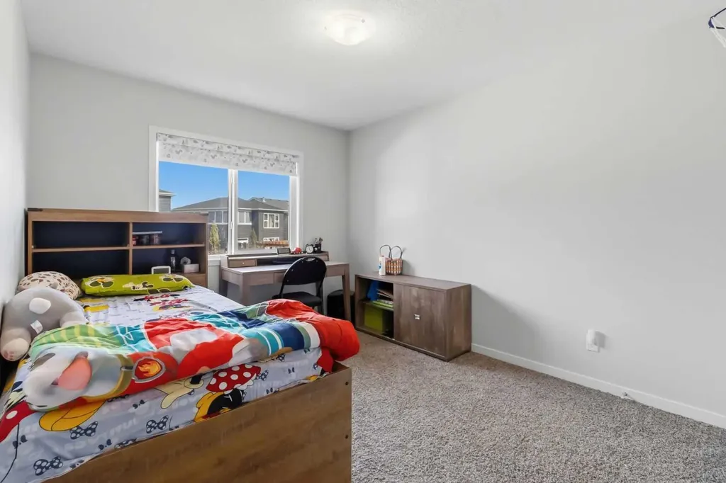 62 Wolf Hollow Way SE Calgary AB T2X 1T8