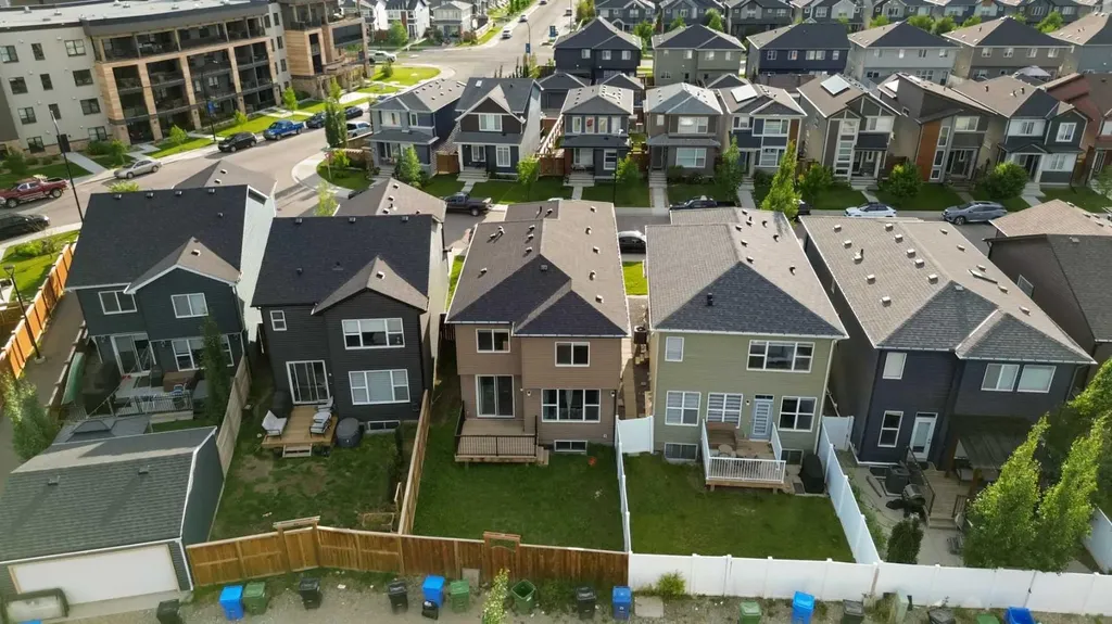 62 Wolf Hollow Way SE Calgary AB T2X 1T8