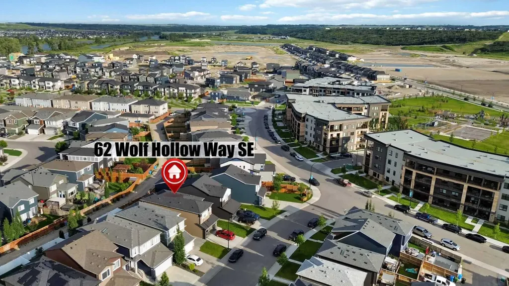 62 Wolf Hollow Way SE Calgary AB T2X 1T8