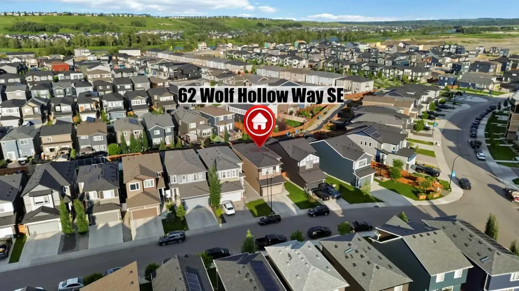 62 Wolf Hollow Way SE Calgary AB T2X 1T8