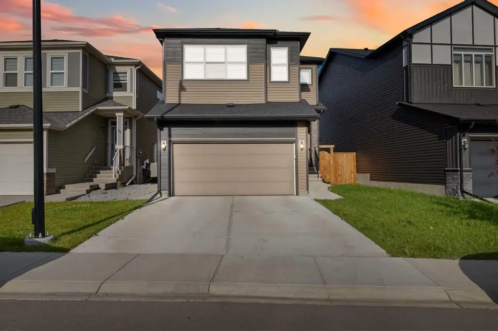62 Wolf Hollow Way SE Calgary AB T2X 1T8