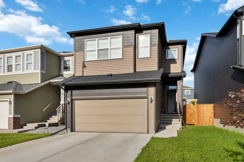 62 Wolf Hollow Way SE Calgary AB T2X 1T8
