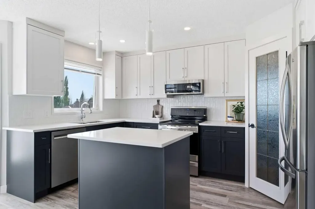 271 Sienna Park View SW Calgary AB T3H 3L2