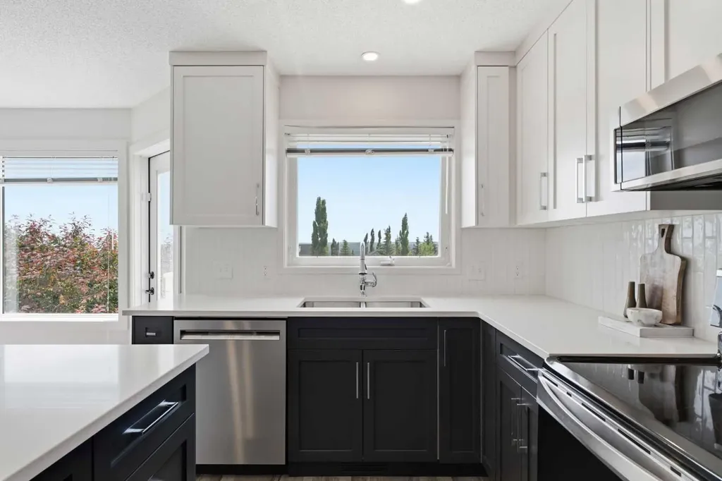 271 Sienna Park View SW Calgary AB T3H 3L2